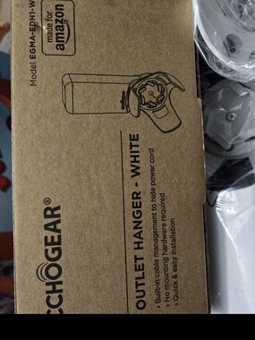 Echogear Outlet Hanger - White